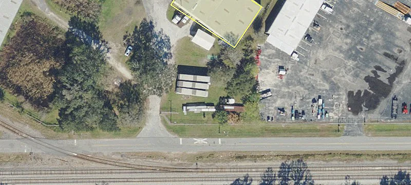 2205 Old Hwy 60