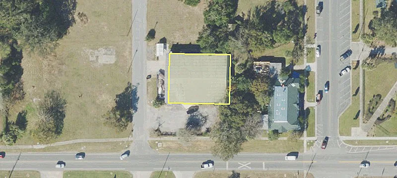 220 Davenport Blvd