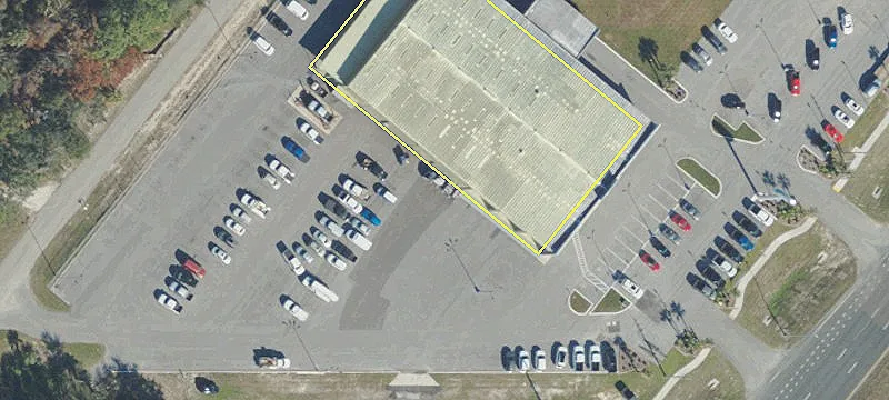 3335 Commercial Way
