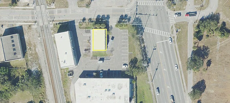 2490 Hbr City Blvd