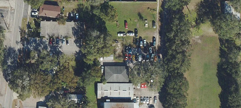 128 Edwards Ave