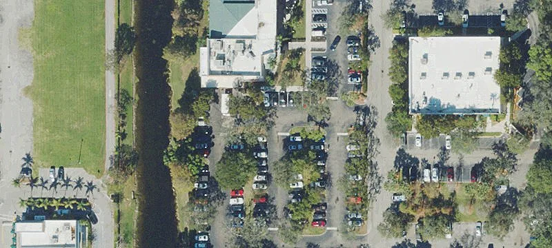 8550 Broward Blvd