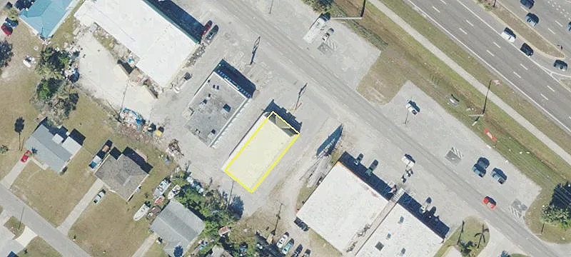3251 Tamiami Trl