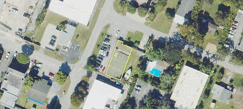 9790 Wayne Ave