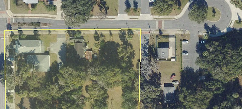 208 Dampier St