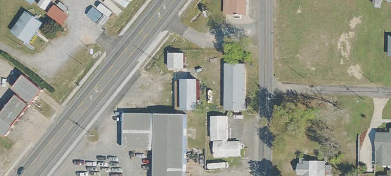 1135 Main St