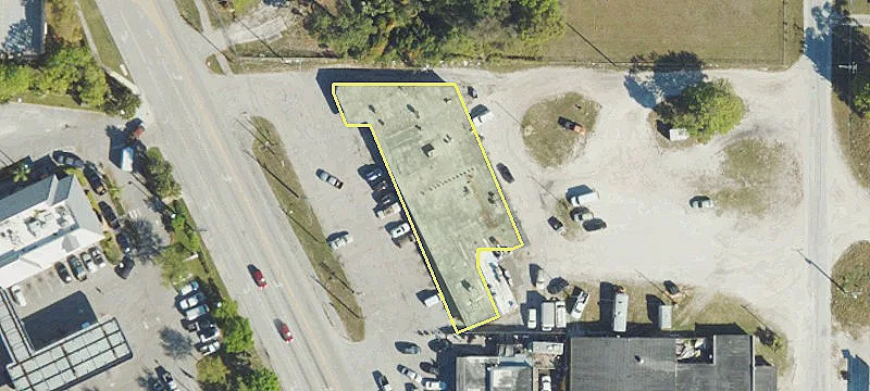 102 Angle Rd