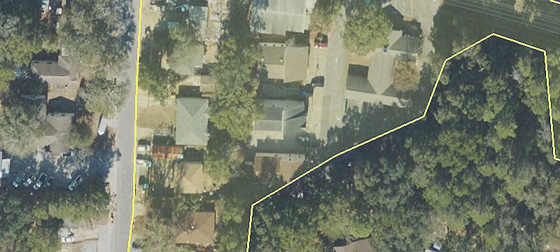 1813 John Sims E Pkwy