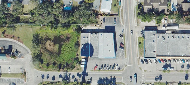 2615 Mall Dr
