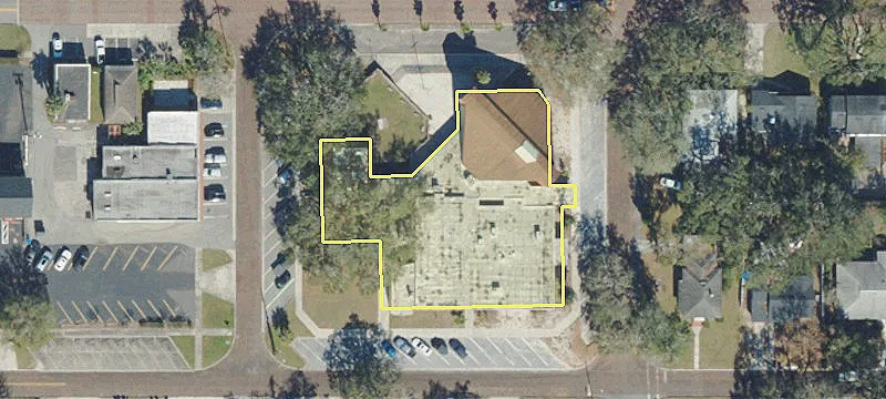 211 Easton Dr