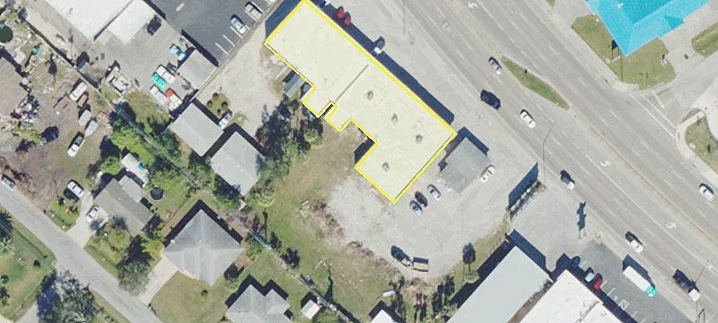 2252 Tamiami Trl