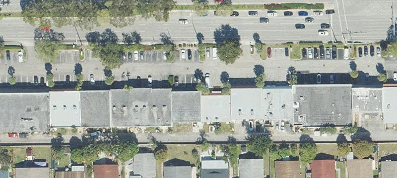 1 Hillsboro Blvd