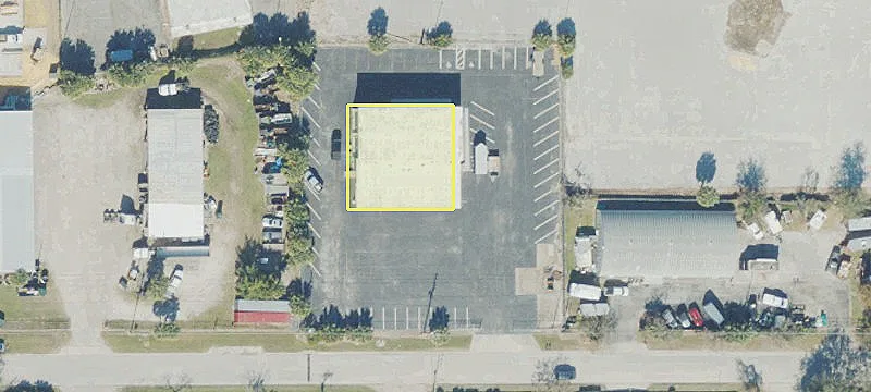 611 Bay St