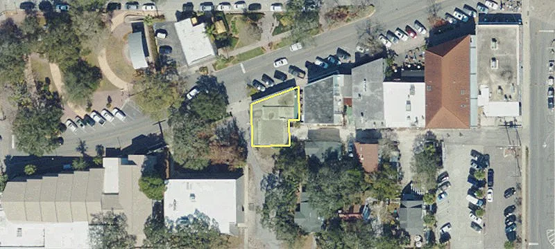 437 Main St