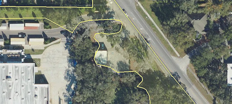 3208 Lithia Pinecrest Rd