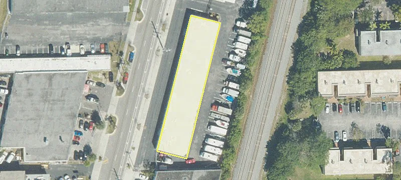 1050 Dixie E Hwy