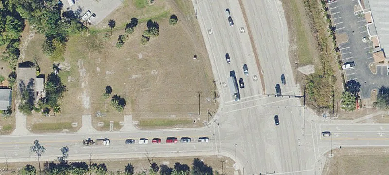 3400 Broadway W Ave