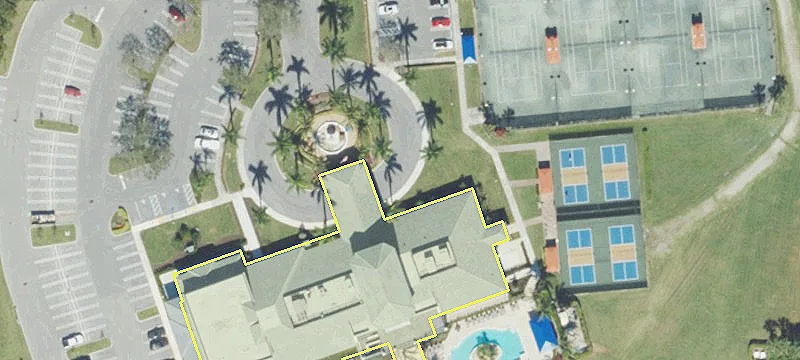 8850 Venetian Isle Blvd