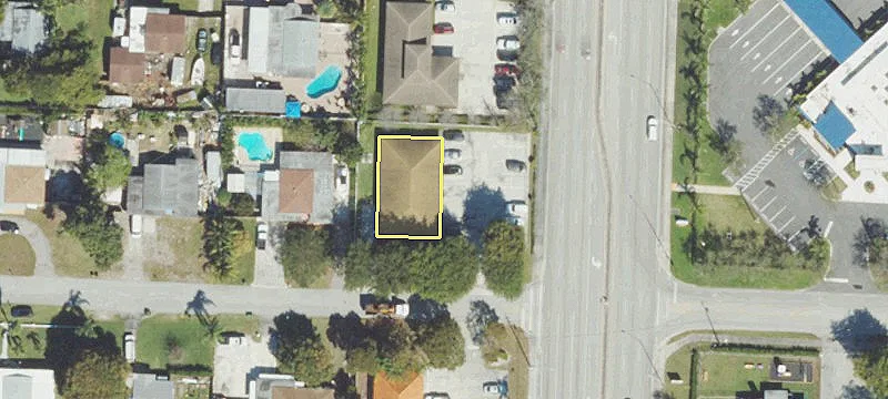 2237 Congress Ave