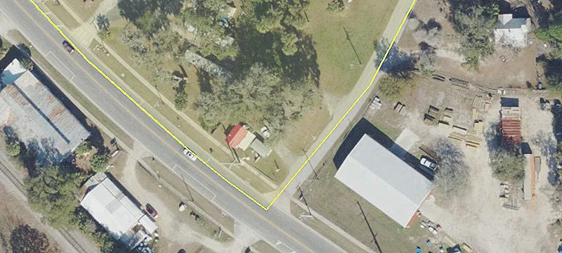 1762 Hwy 17