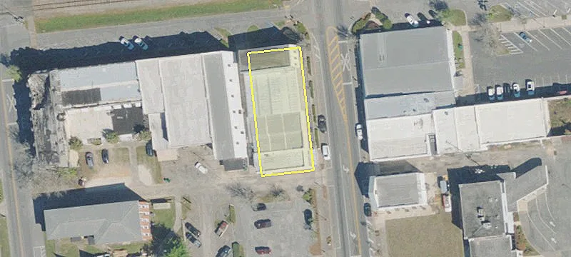 840 Main St