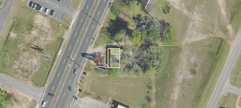 835 Ferdon Blvd
