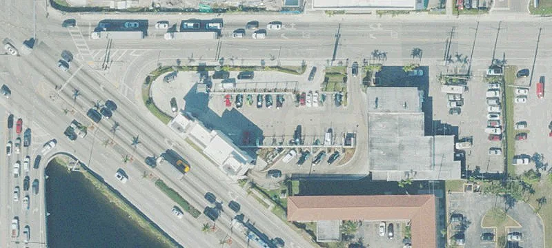 2851 Okeechobee Rd