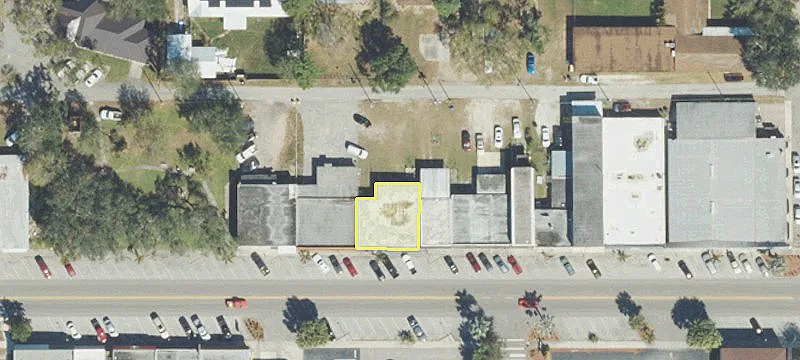 285 Interlake Blvd