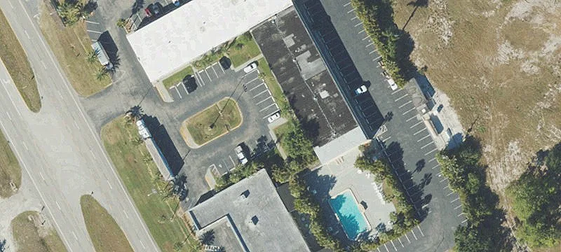 2165 Us 27th S