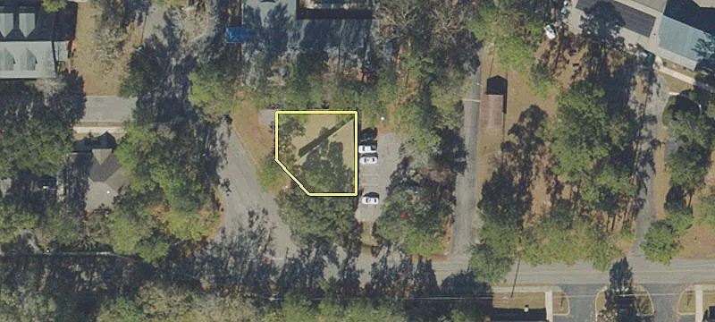 250 Pinewood Dr