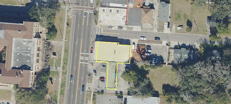 3819 Main St