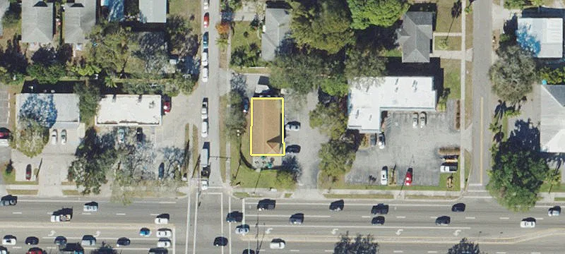 5016 Manatee W Ave