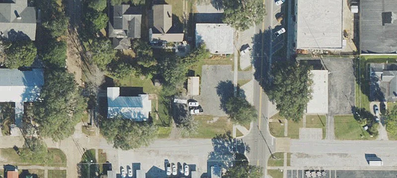 310 Range Ave