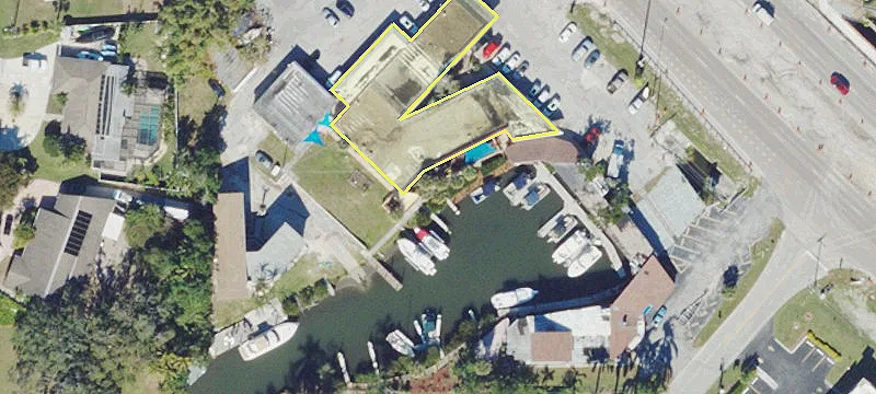 7640 Tamiami Trl