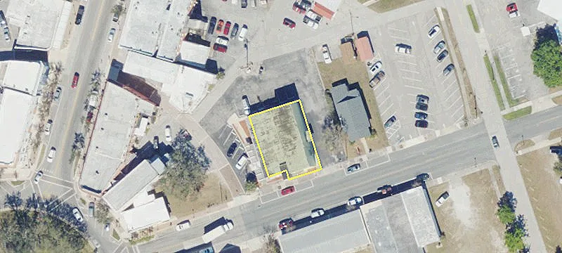 126 Ctr Ave