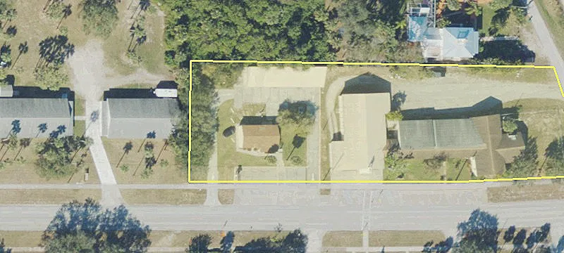 1037 Main St