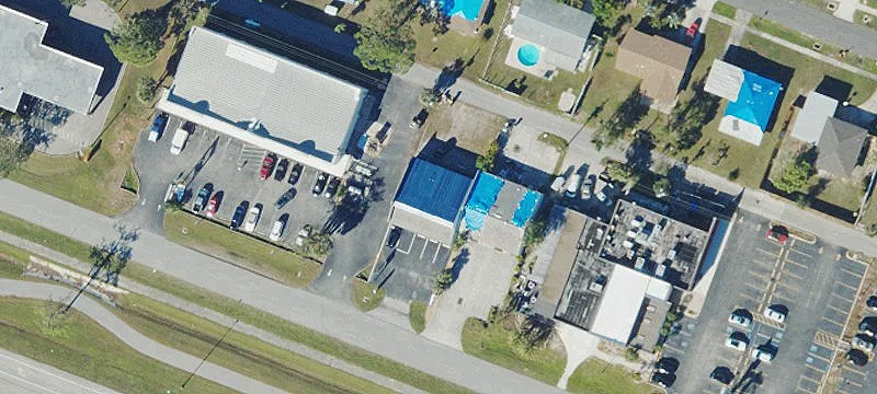 14375 Tamiami Trl