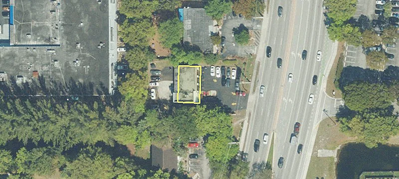 4359 University Dr
