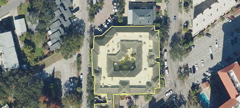 2301 Palm Dr