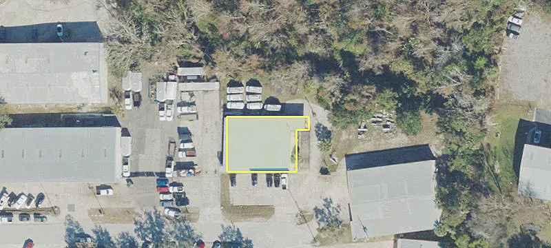 735 Commerce Cir