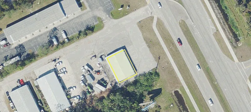 18441 Tamiami Trl