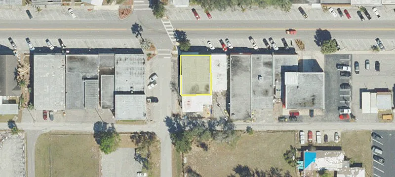 206 Interlake Blvd