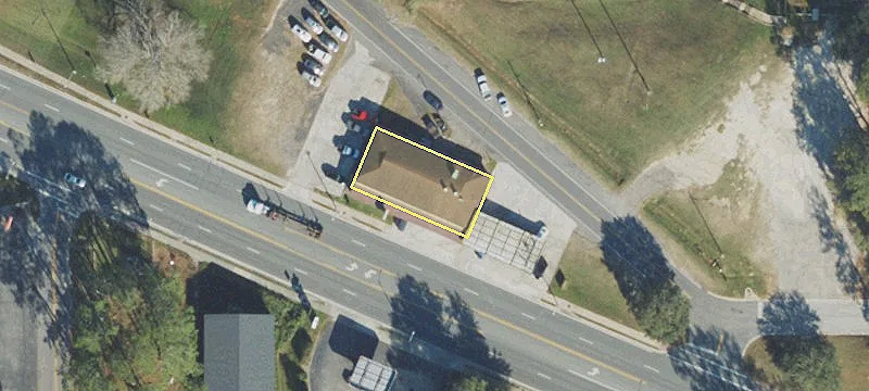 558 Base St