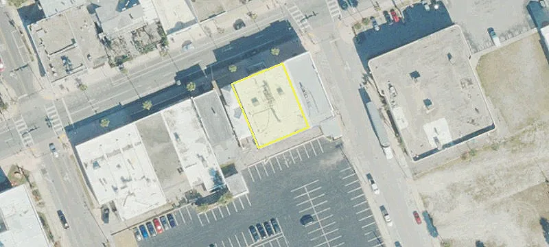 546 Seabreeze Blvd