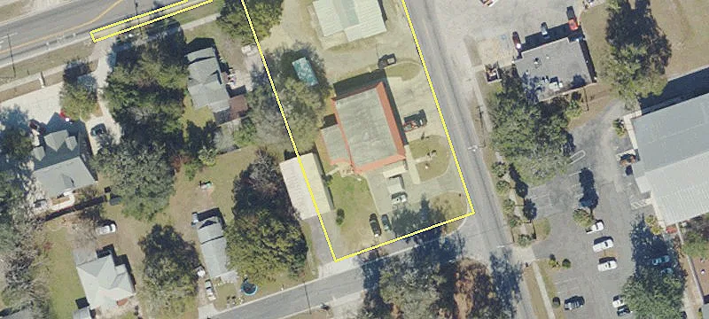 303 Oakridge Ave