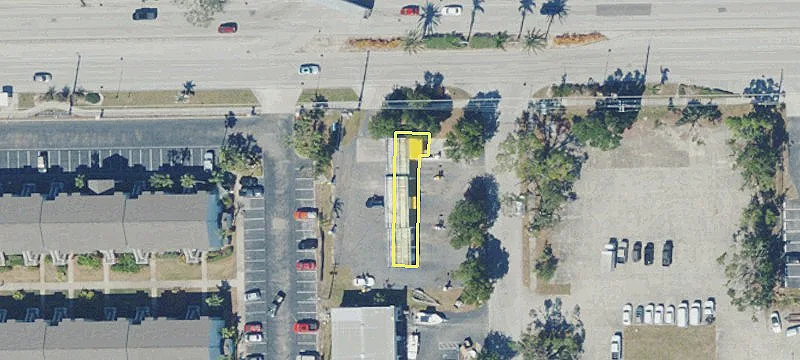 2408 Winkler Ave