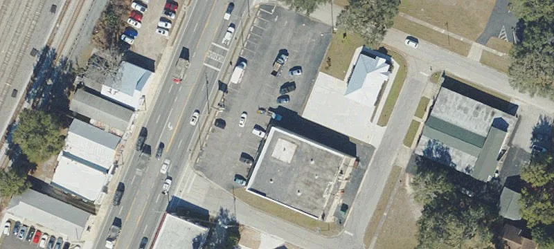 400 Main St