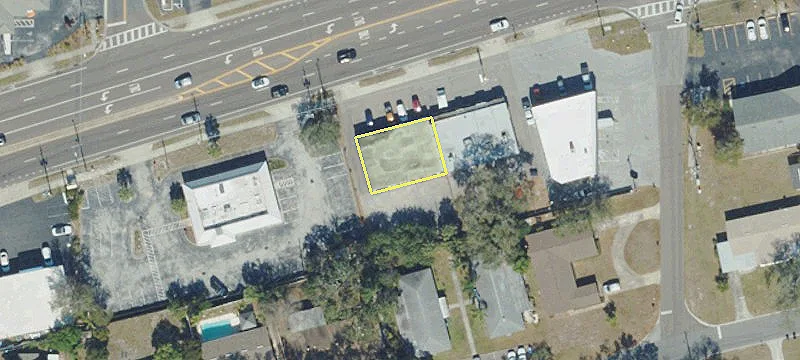 1101 Main St