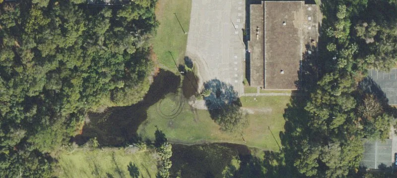 200 Graves Ave
