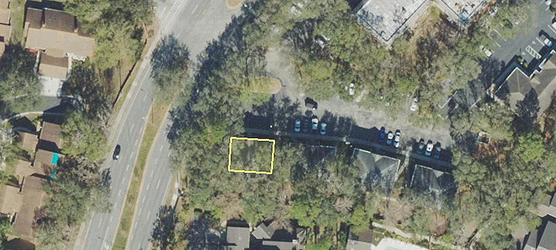 233 Hunt Clb Blvd
